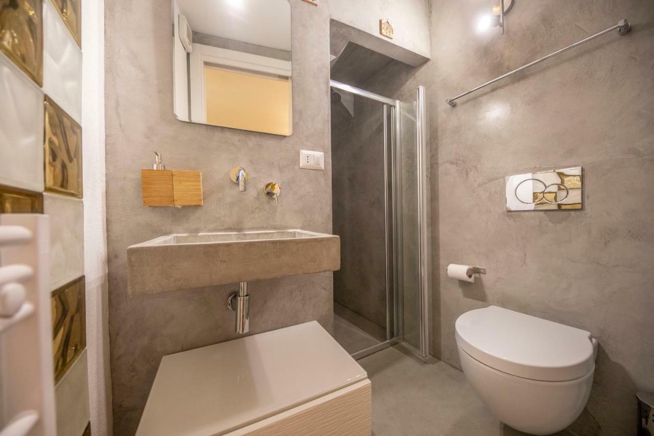 La Suite Di Ruggero 切法卢 外观 照片